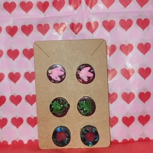 3 pairs glittery stud earrings